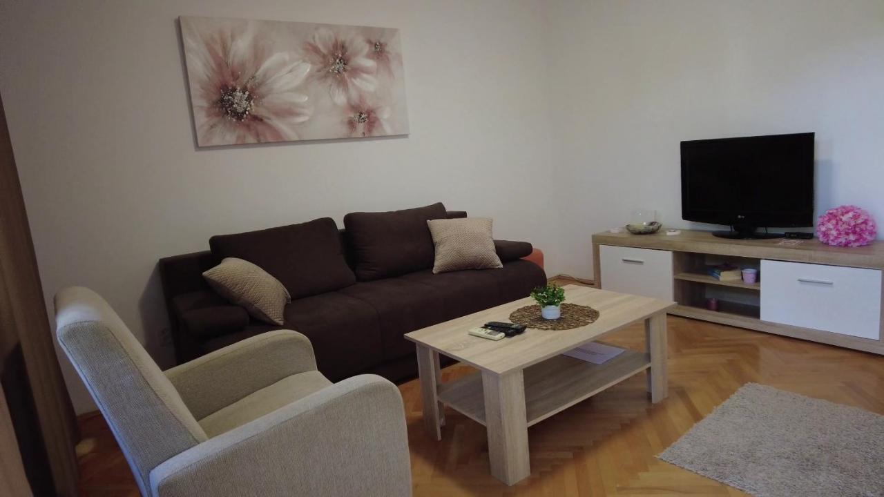Apartment Dina Omiš Εξωτερικό φωτογραφία