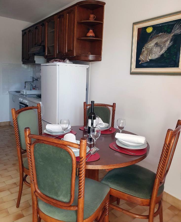 Apartment Dina Omiš Εξωτερικό φωτογραφία