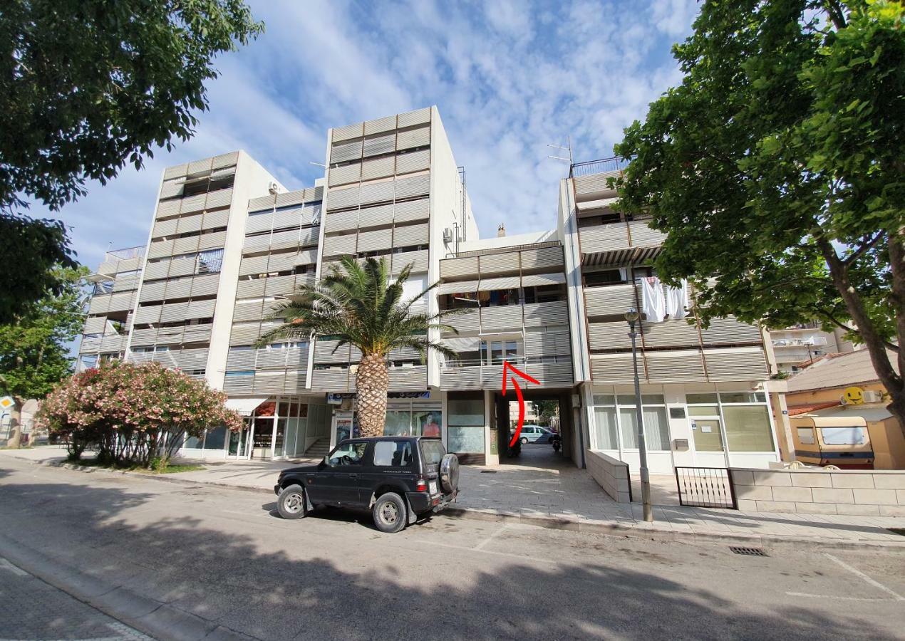 Apartment Dina Omiš Εξωτερικό φωτογραφία
